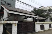 LA65010003-Quick sale, land with buildings, cheap price, Bang Kapi, Bangkok.